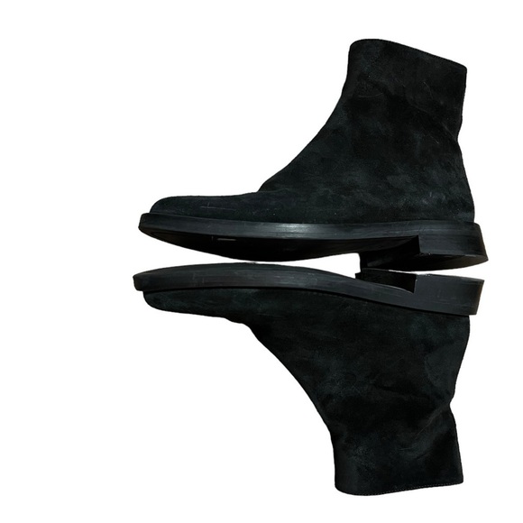Jack Erwin black suede side zipper ankle boots - Picture 4 of 9